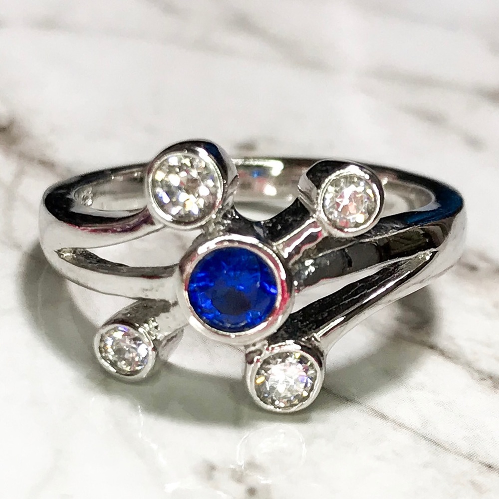 NEW Sterling Silver Blue Circle Ring